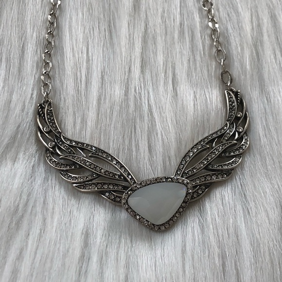 Wing Statement Necklace - Picture 5 of 5